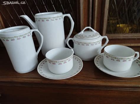 Sada kaviarenského porcelánu