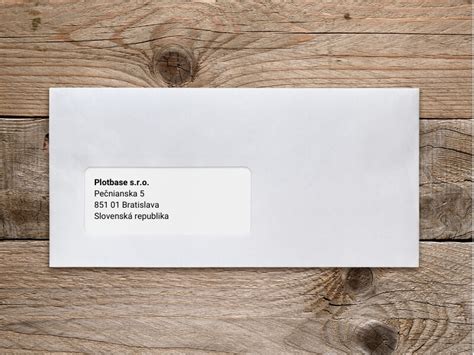 Ilustračná fotografia znázorňujúca obálku s daňovým priznaním