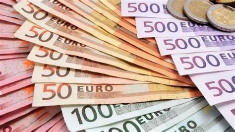 Infografika o procese výberu peňazí z realitného fondu