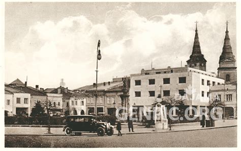 Fotografia historického námestia v Bytči