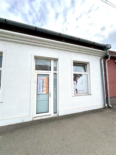 Námestie v centre Serede