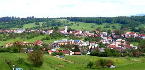 Malebná obec Prenčov pri Banskej Štiavnici