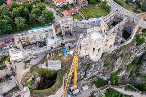 Rekonštrukcia hradného paláca