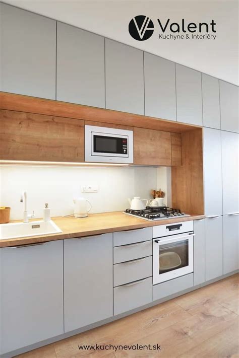 Moderná rekonštrukcia panelákovej kuchyne