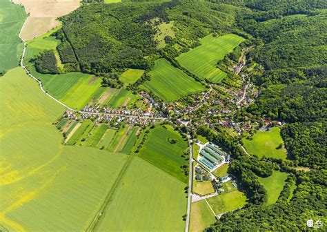 Pohľad na rezidencie z vtáčej perspektívy s dôrazom na zeleň