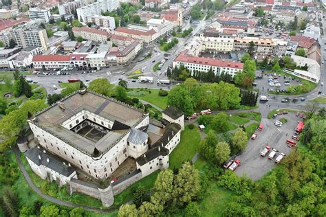panoráma mesta Zvolen s hradom