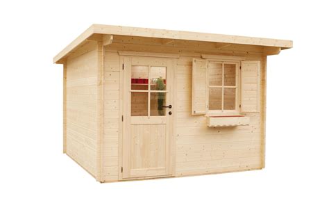 Záhradný domček s pridanými oknami a prístreškom