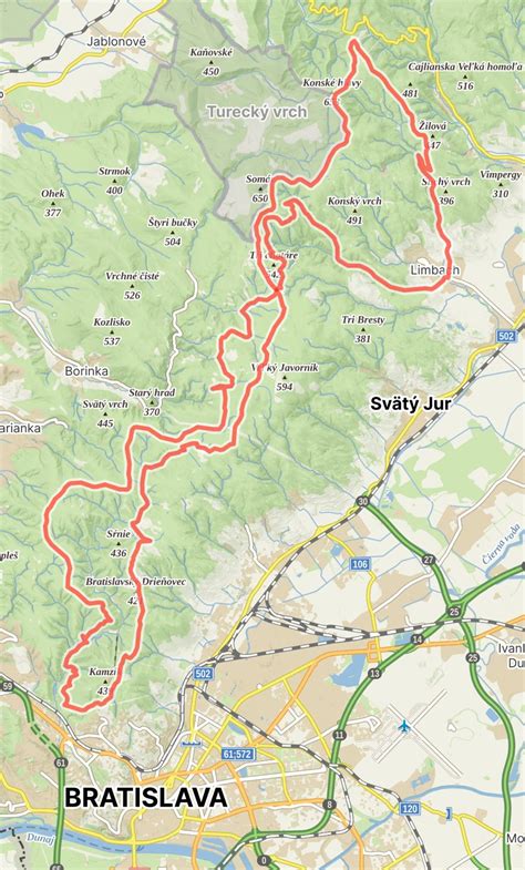 Mapa okolia Svätého Jura s vyznačenými Malými Karpatmi a blízkosťou Bratislavy