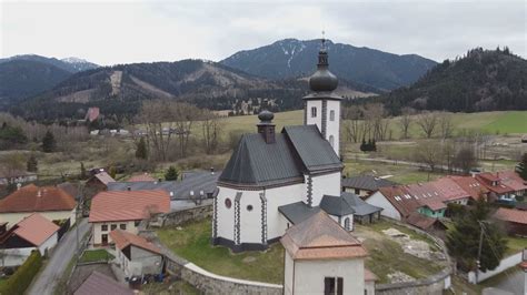 Ruiny stredovekého kostola v Liptovskom Petri (rekonštrukcia)
