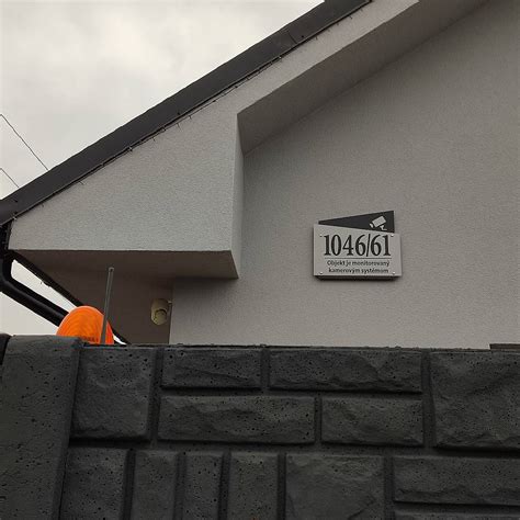 Interiér zrekonštruovaného vchodu v Pentagone s kamerovým systémom