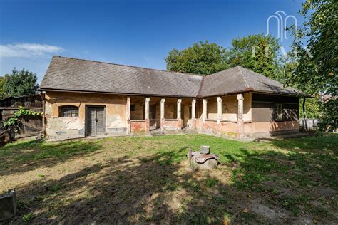 Rodinný dom s veľkou záhradou