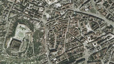 Detail historickej ortofotomapy ukazujúci poľnohospodársku krajinu