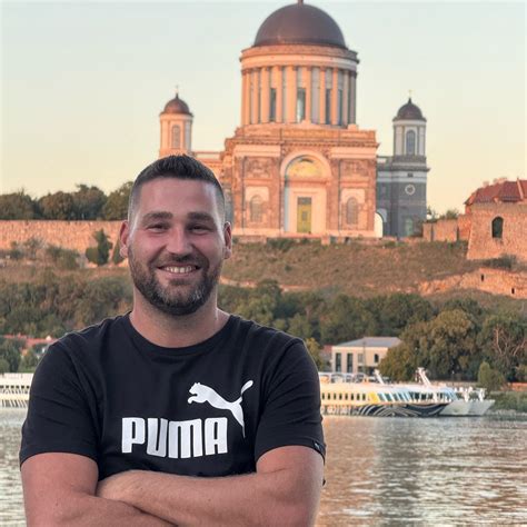 Infografika o nákladoch na bývanie v Charleroi