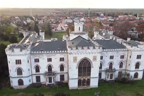 História kaštieľa v Rusovciach