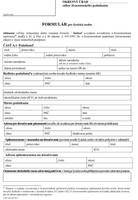 Ilustrácia osoby vypĺňajúcej formulár na úrade