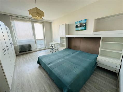 Dispozícia garsónky s loggiou