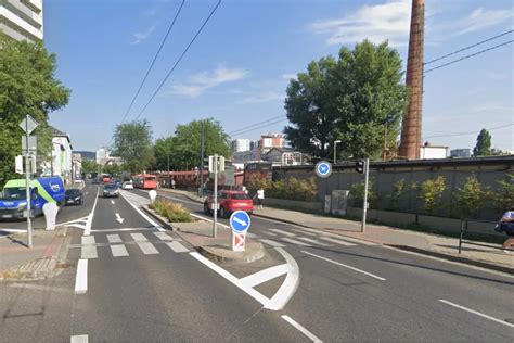 Ulica s modernou zástavbou v Ružinove
