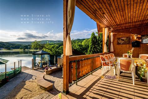 Chata pri jazere na Záhorí