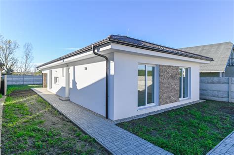 moderný rodinný dom s pozemkom