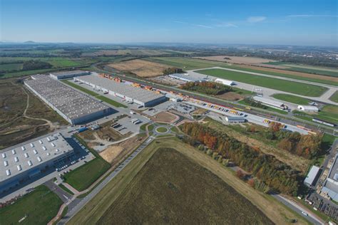 Logistické centrum v priemyselnom parku