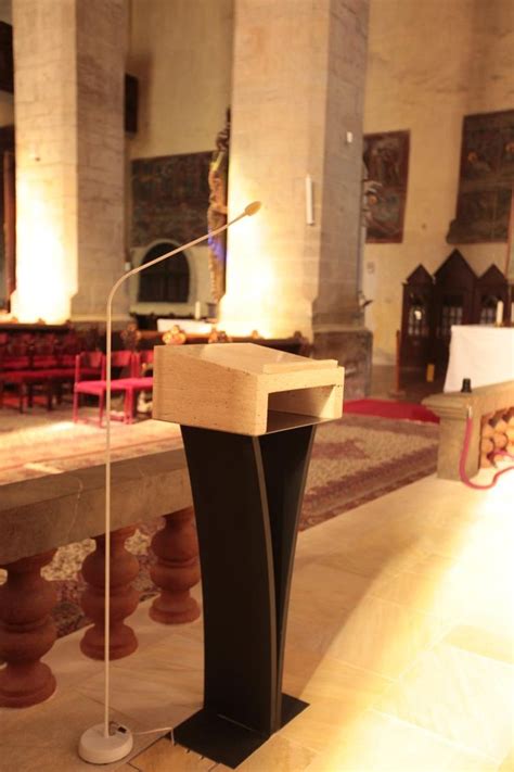 Detail epitafu v Bazilike svätého Jakuba