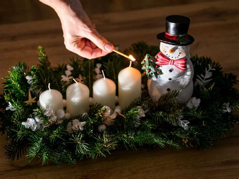 Adventný veniec so štyrmi sviecami