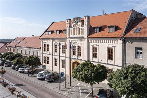 Archívna fotografia ulice vo Svätom Jure
