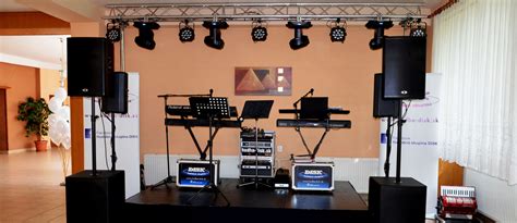 Ilustračná fotografia profesionálnej zvukovej aparatúry