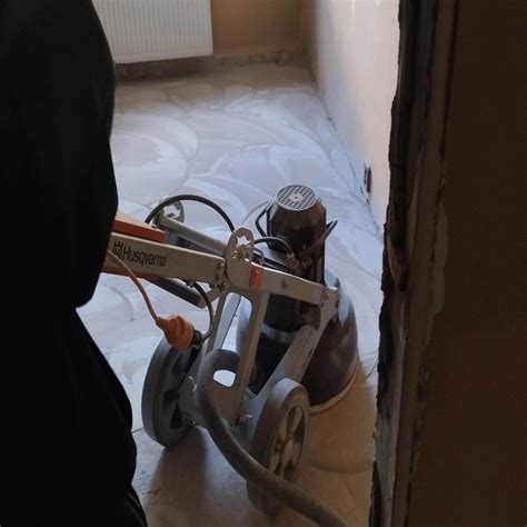 Mechanické brúsenie betónovej podlahy