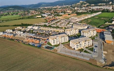Vizualizácia projektu Rezidencia Vinohrady s urbanistickým zasadením