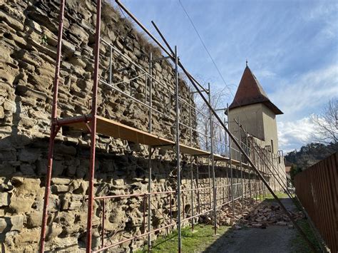 Rekonštrukcia dreveného opevnenia hradiska