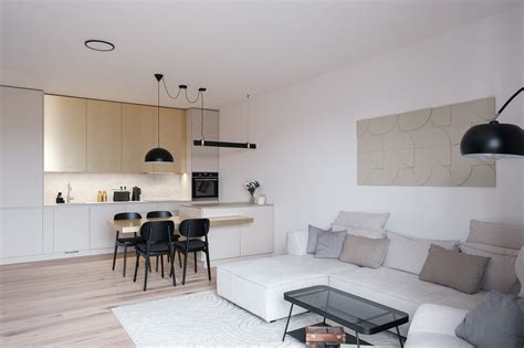 Interiér trojizbového bytu s balkónom