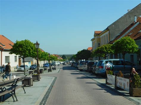 Vinohrady v okolí Svätého Jura