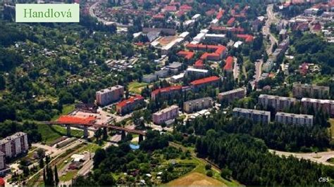 Krajina v okrese Prievidza s pohoriami a lesmi