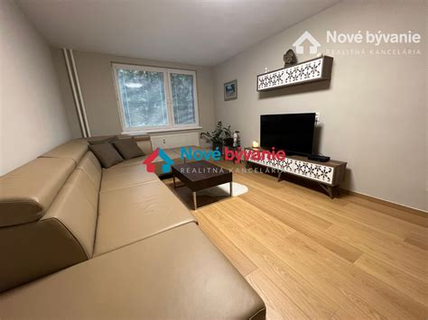 Interiér moderne zrekonštruovaného 4-izbového bytu