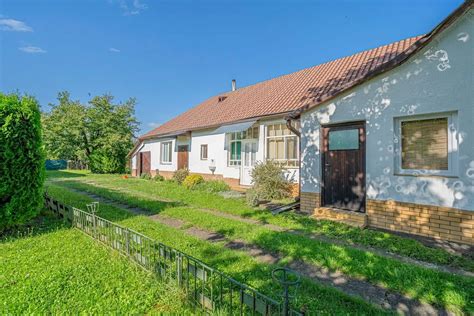 Porovnanie výhod bývania v meste a na vidieku