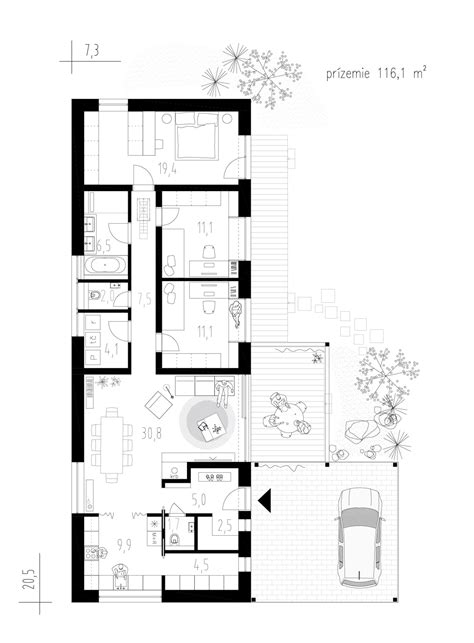 Pôdorys kompaktného bungalovu na úzkom pozemku