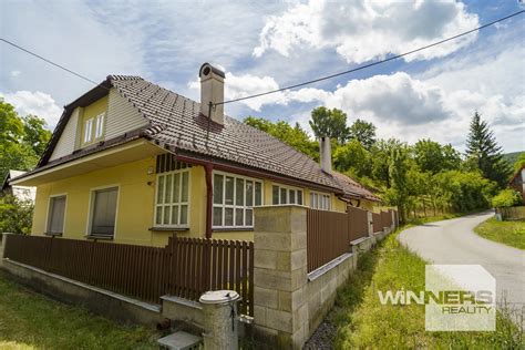 Infografika zobrazujúca rôzne možnosti využitia pozemku (rodinný dom, záhrada, rekreačné objekty)