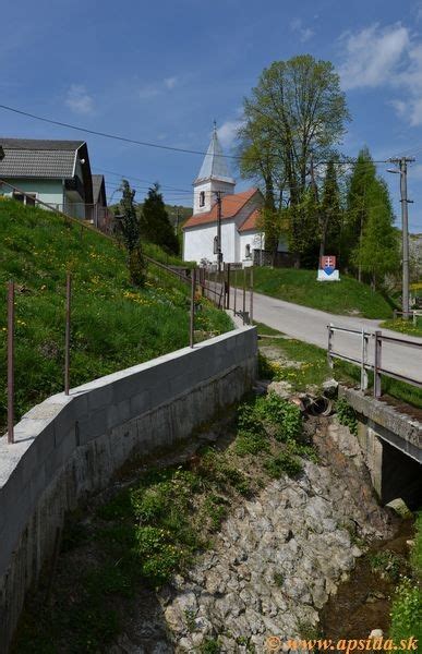Fotografia malebnej krajiny v okolí Petrova Lehota.