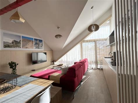 Moderný apartmánový dom s terasami