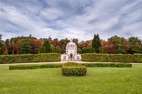 Andrášiovské mauzóleum v Krásnohorskom Podhradí