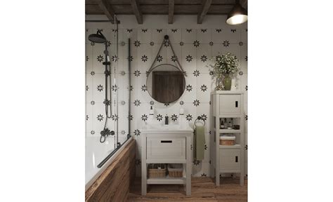 Kúpeľňa s retro obkladmi v menšom formáte