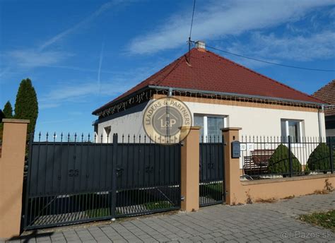 Pohľad na bytový dom po rekonštrukcii