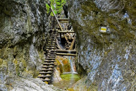 Turistický chodník v Slovenskom raji s rebríkmi