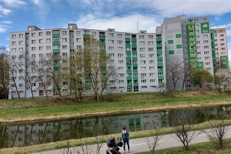 Ilustračný obrázok znázorňujúci účty za bývanie