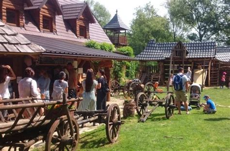 Malebná dedinka v podhorí Malých Karpát