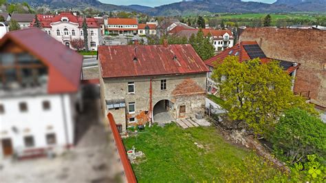 Budova Domu služieb v Nitrianskom Pravne