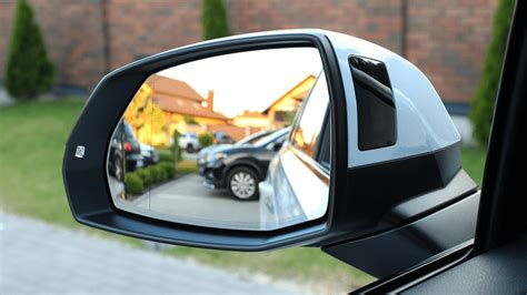 Nastavenie spätných zrkadiel