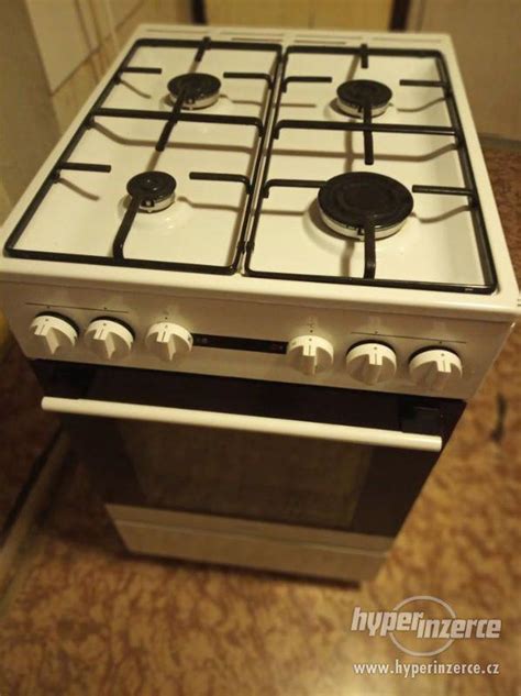 Odborník zapája plynový sporák