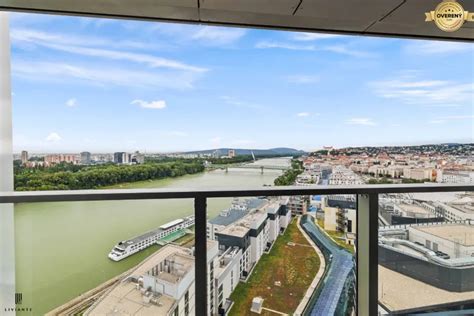 Vizualizácia Eurovea Tower s výhľadom na Dunaj
